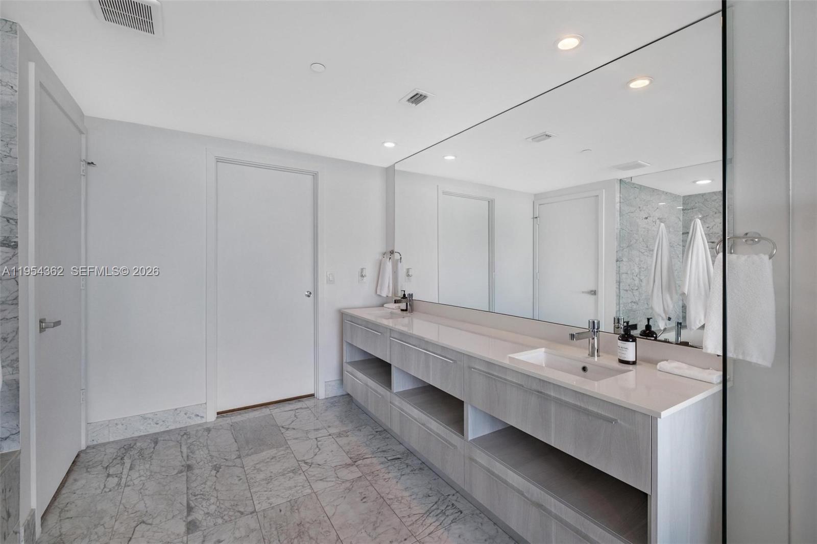 3131 NE 7th Ave #3605 Miami, FL 33137