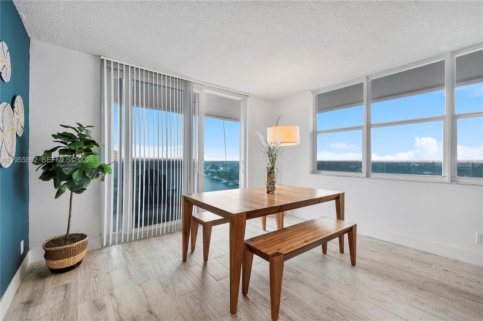 2639 N Riverside Dr #806 Pompano Beach, FL 33062