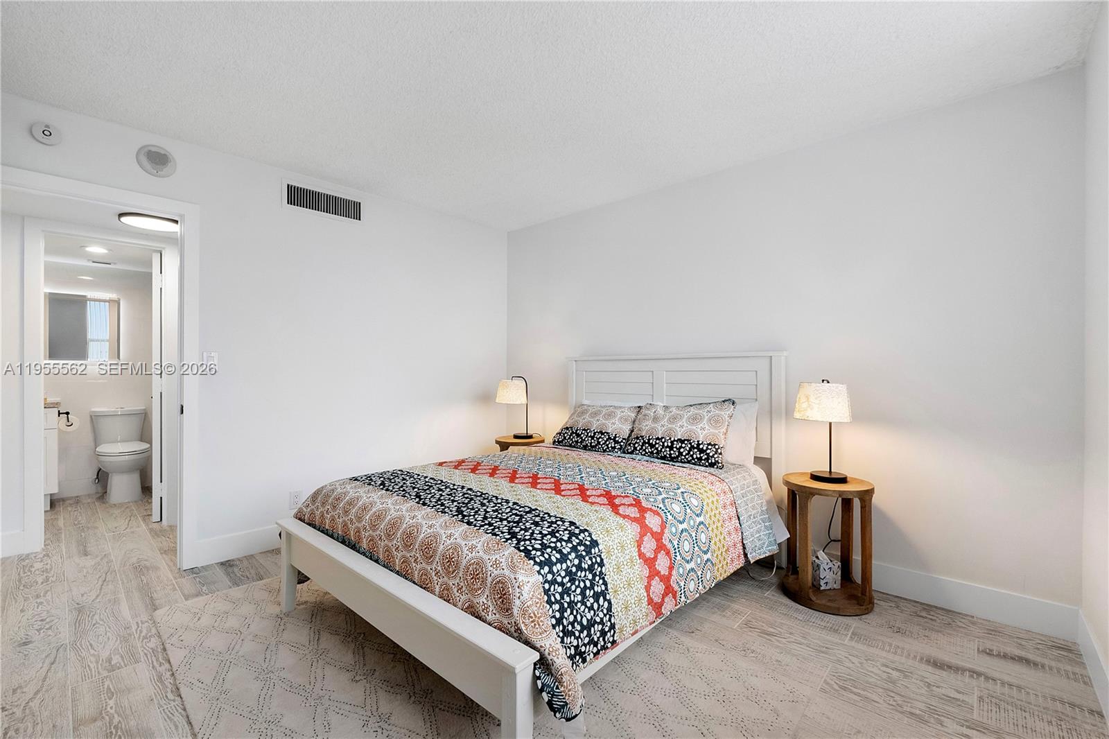 2639 N Riverside Dr #806 Pompano Beach, FL 33062