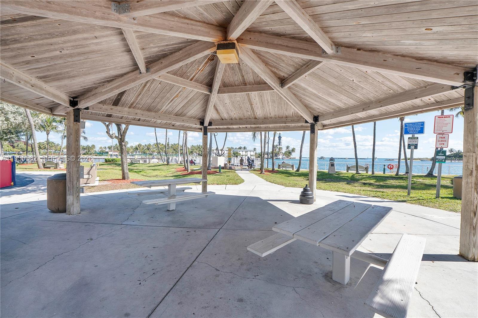 2639 N Riverside Dr #806 Pompano Beach, FL 33062