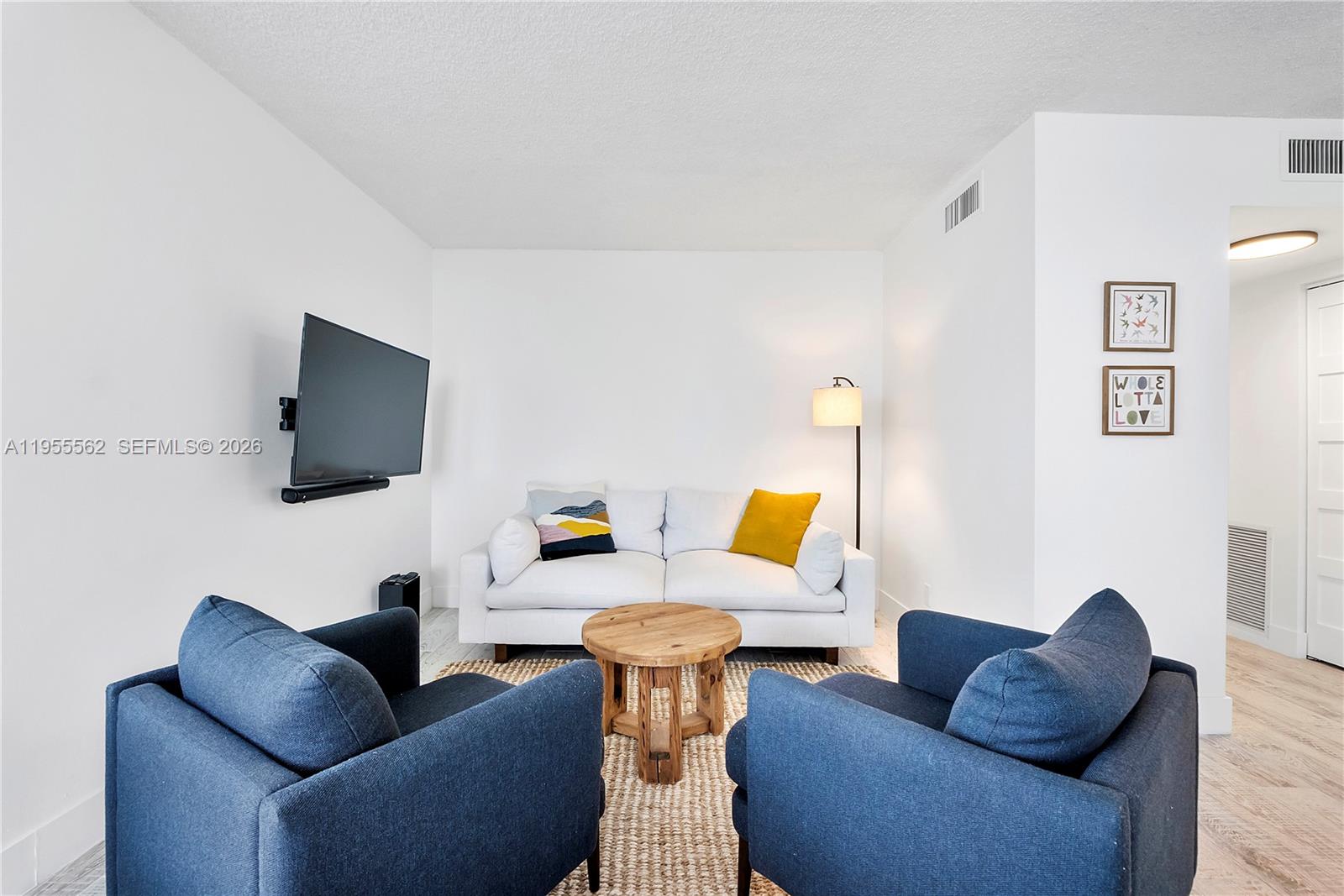 2639 N Riverside Dr #806 Pompano Beach, FL 33062