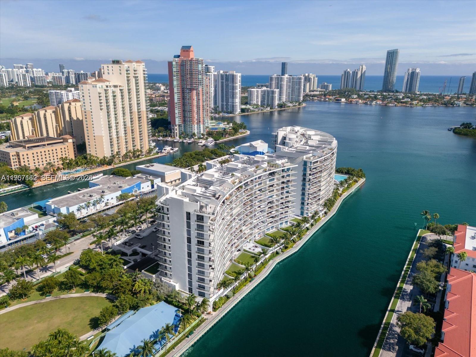 image Echo Aventura44