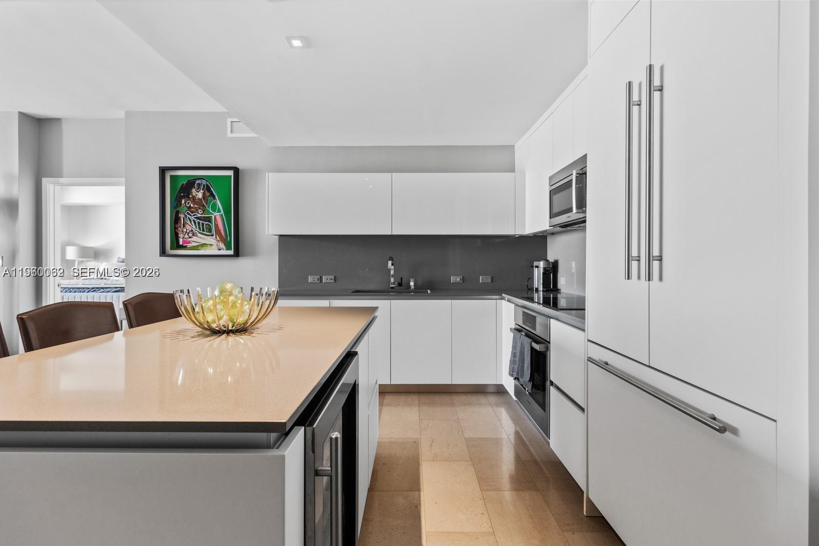 88 SW 7th St #3909 Miami, FL 33130