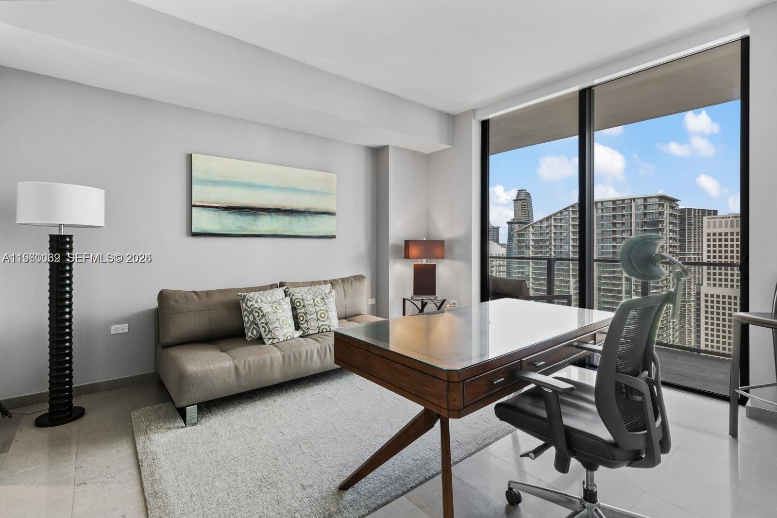 88 SW 7th St #3909 Miami, FL 33130