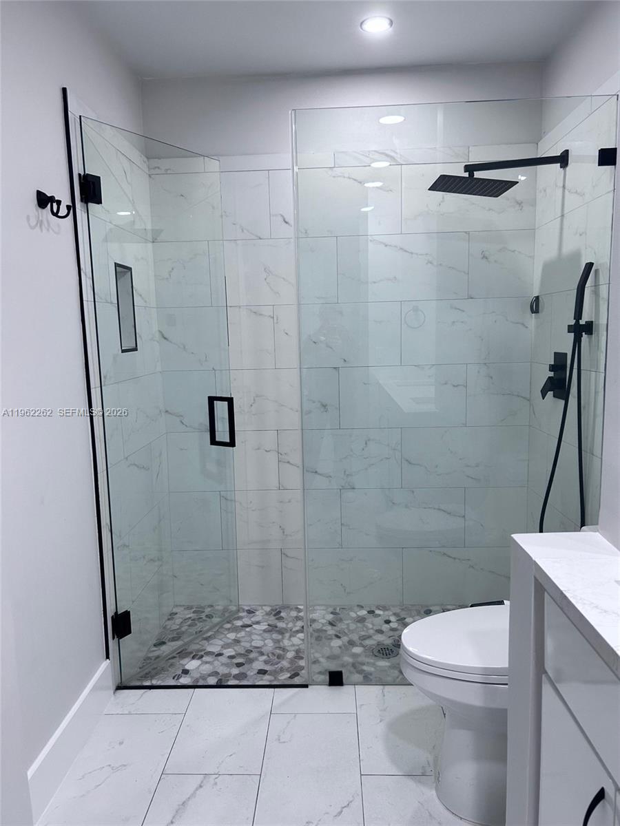 2560 Calamondin Cir Coconut Creek, FL 33063