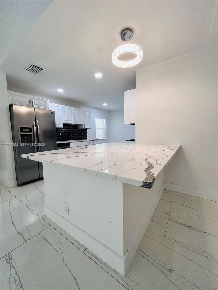 2560 Calamondin Cir Coconut Creek, FL 33063