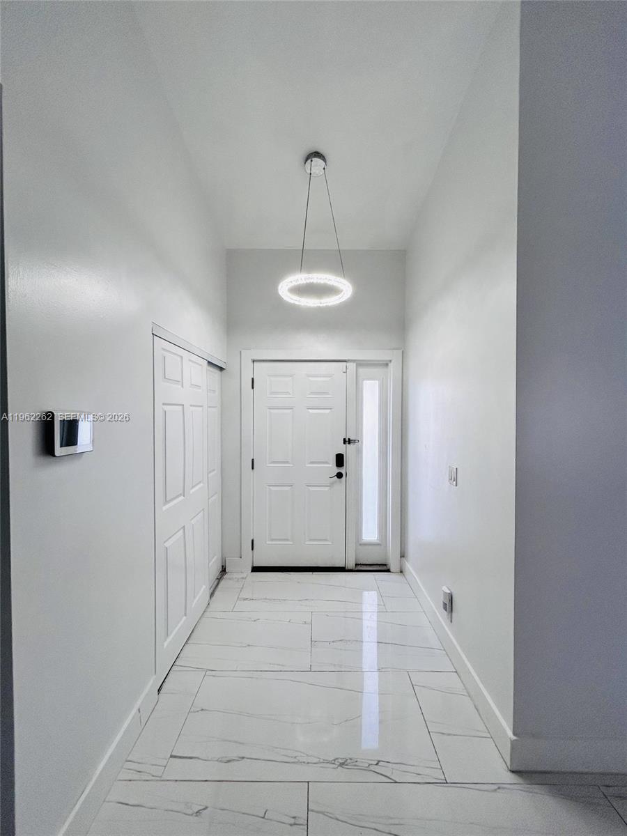 2560 Calamondin Cir Coconut Creek, FL 33063