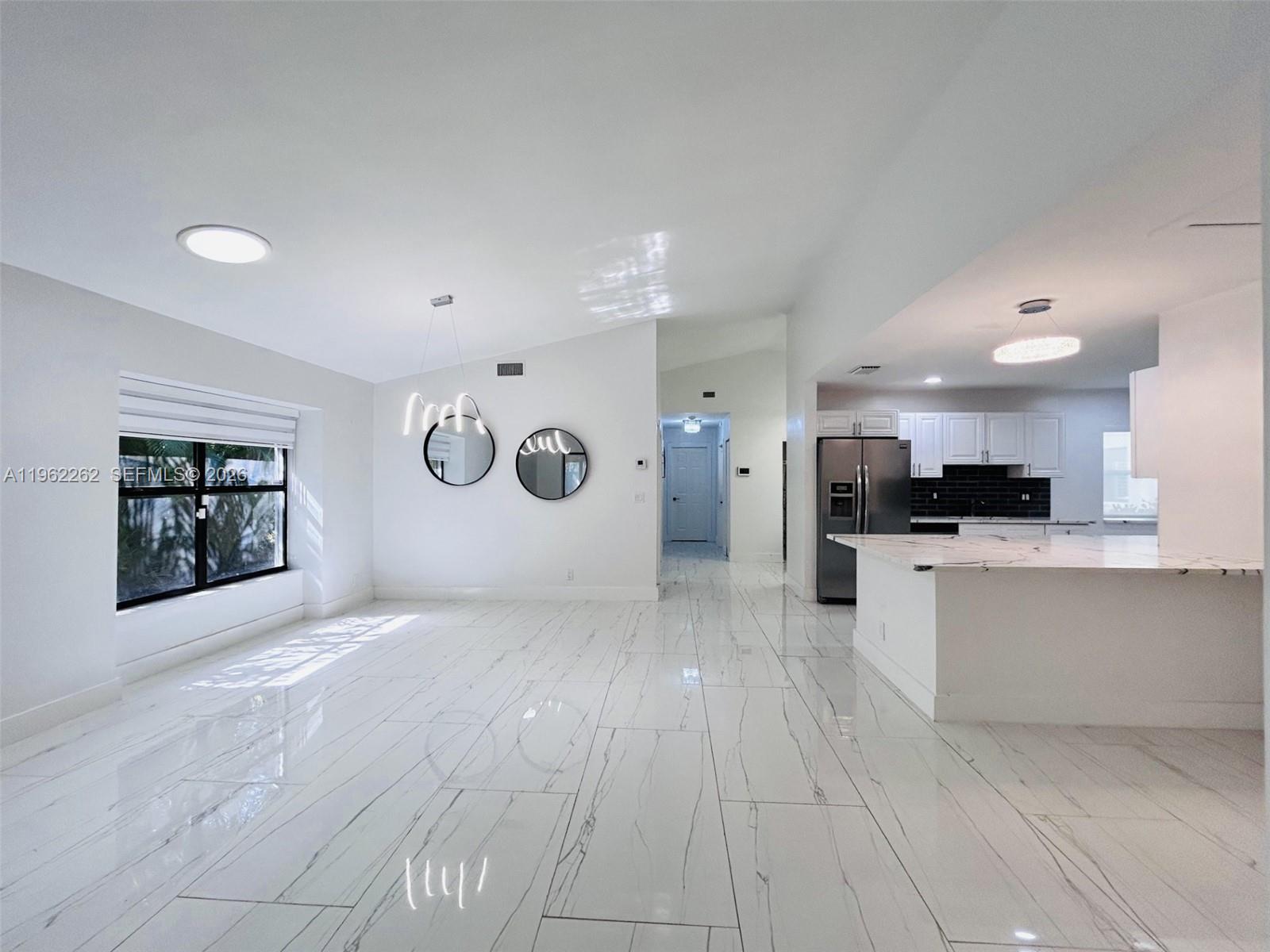 2560 Calamondin Cir Coconut Creek, FL 33063