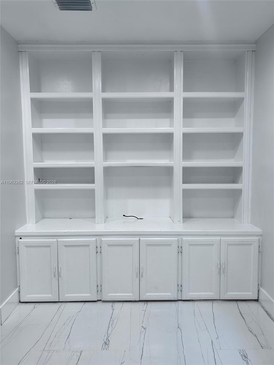 2560 Calamondin Cir Coconut Creek, FL 33063