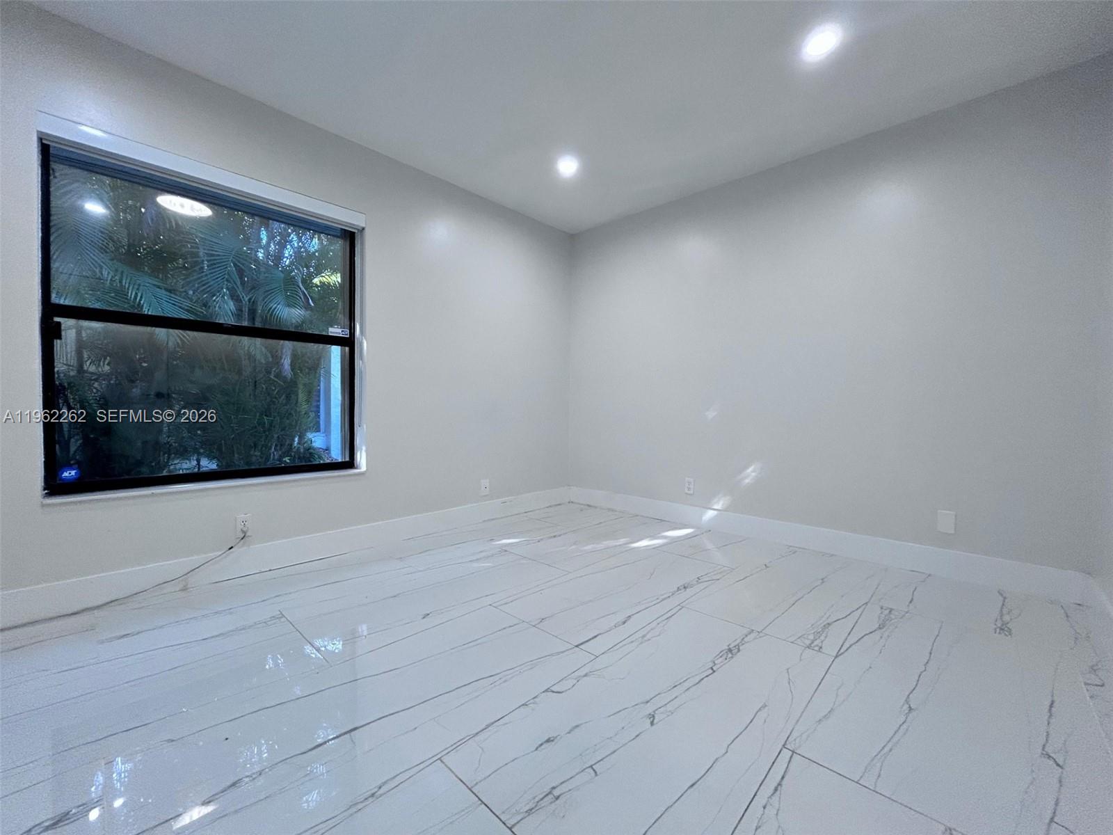 2560 Calamondin Cir Coconut Creek, FL 33063