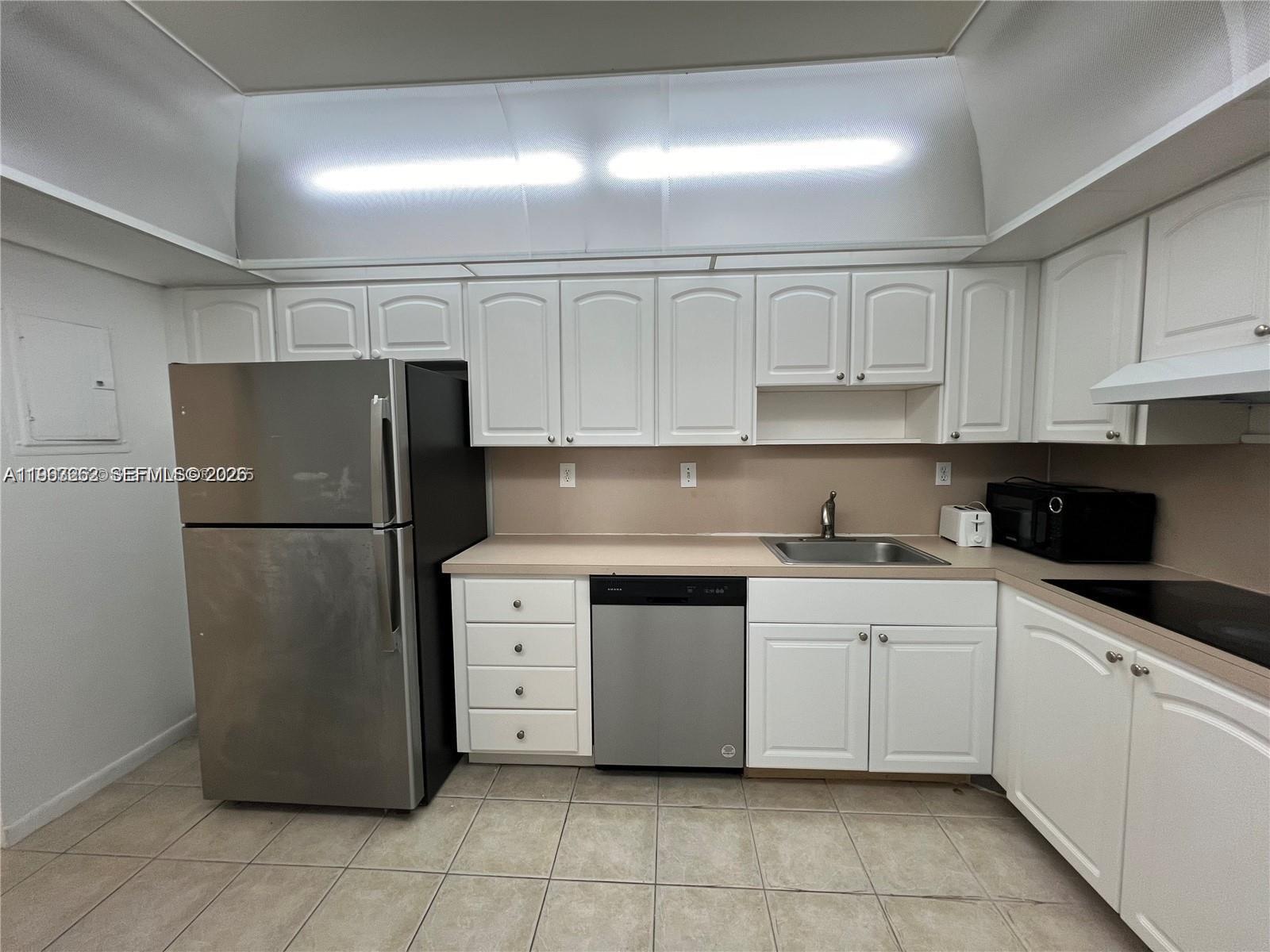 19380 Collins Ave #418 Sunny Isles Beach, FL 33160