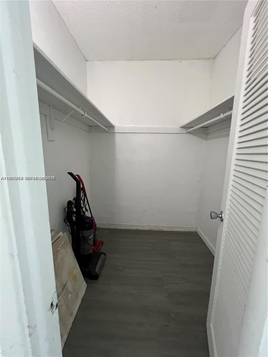 19380 Collins Ave #418 Sunny Isles Beach, FL 33160