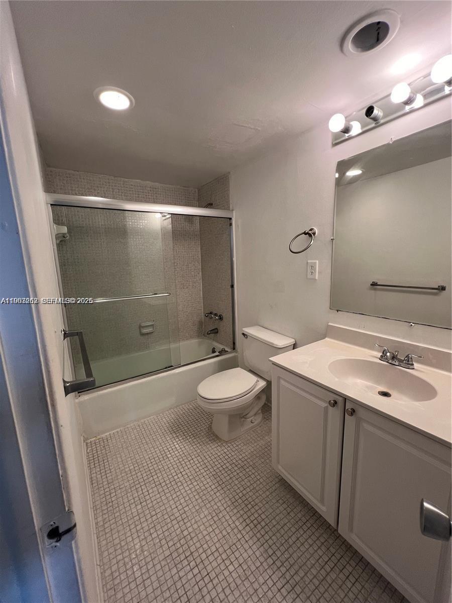 19380 Collins Ave #418 Sunny Isles Beach, FL 33160