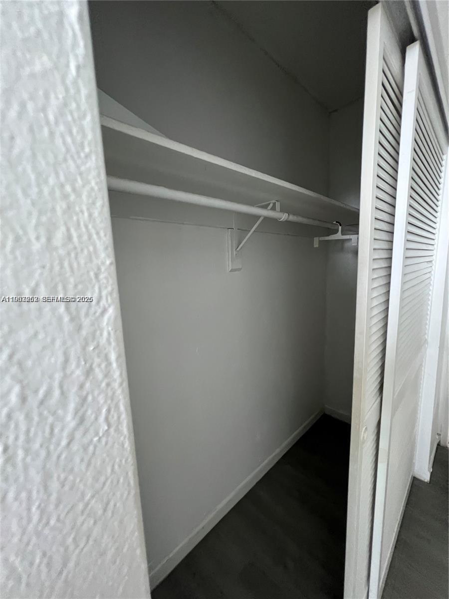 19380 Collins Ave #418 Sunny Isles Beach, FL 33160