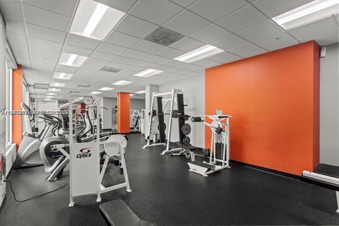 19380 Collins Ave #418 Sunny Isles Beach, FL 33160