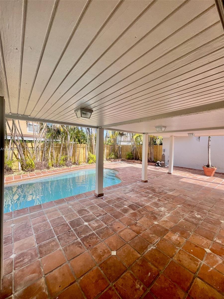 922 NW 106th Ave Cir #922 Miami, FL 33172