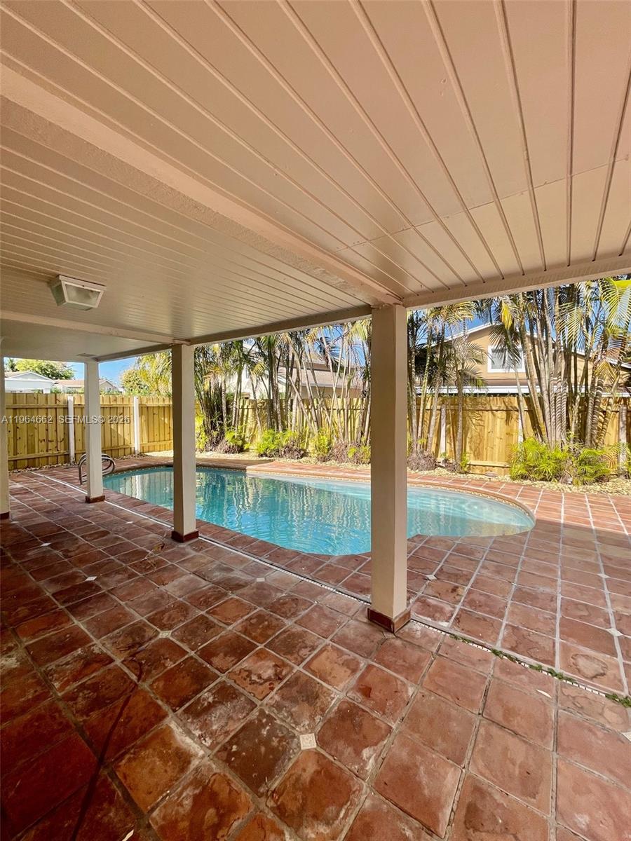 922 NW 106th Ave Cir #922 Miami, FL 33172