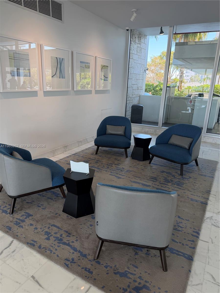 image Mirador 1000 (South Tower)15