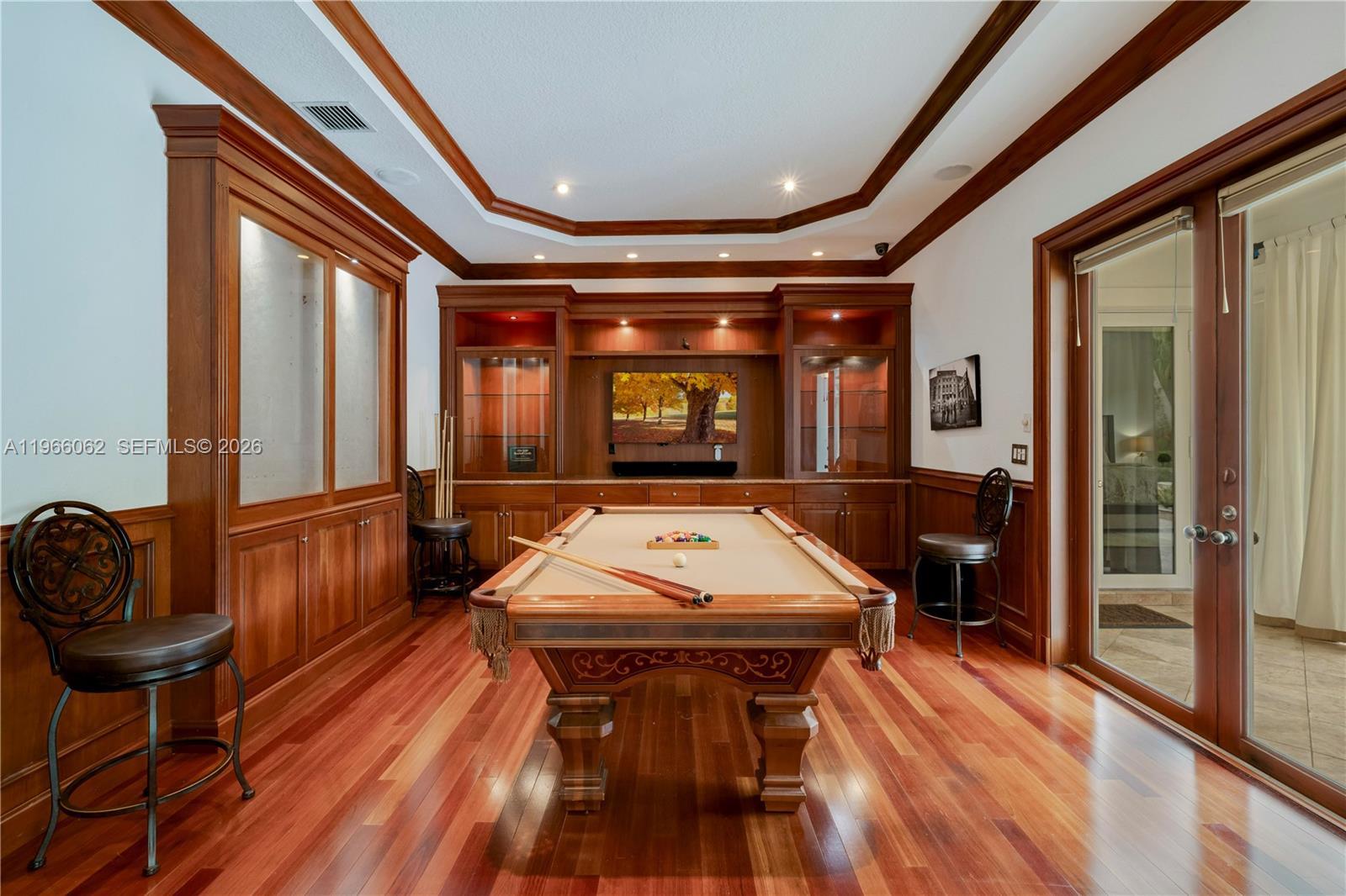 6235 Rolling Rd Dr Pinecrest, FL 33156