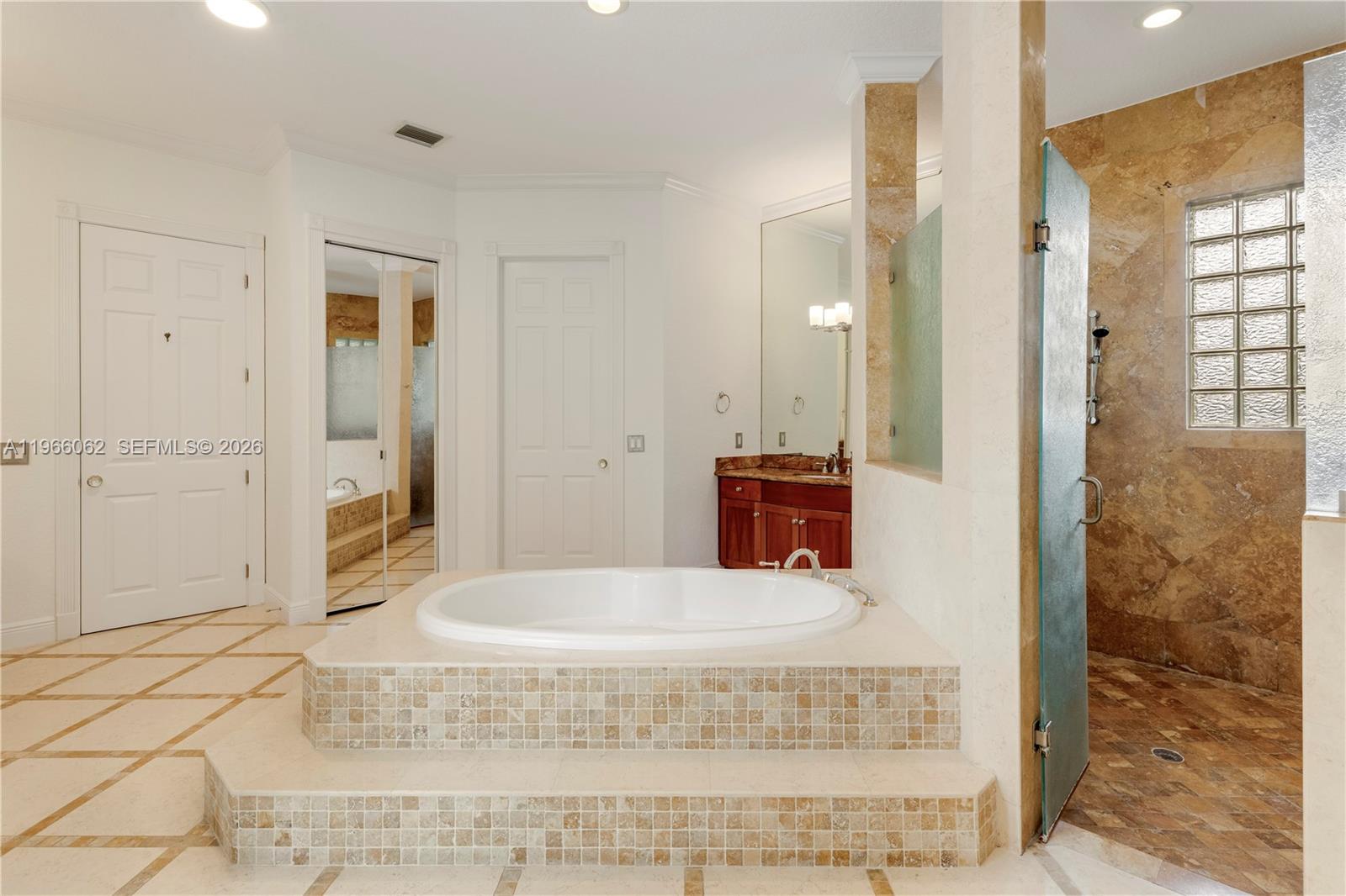 6235 Rolling Rd Dr Pinecrest, FL 33156