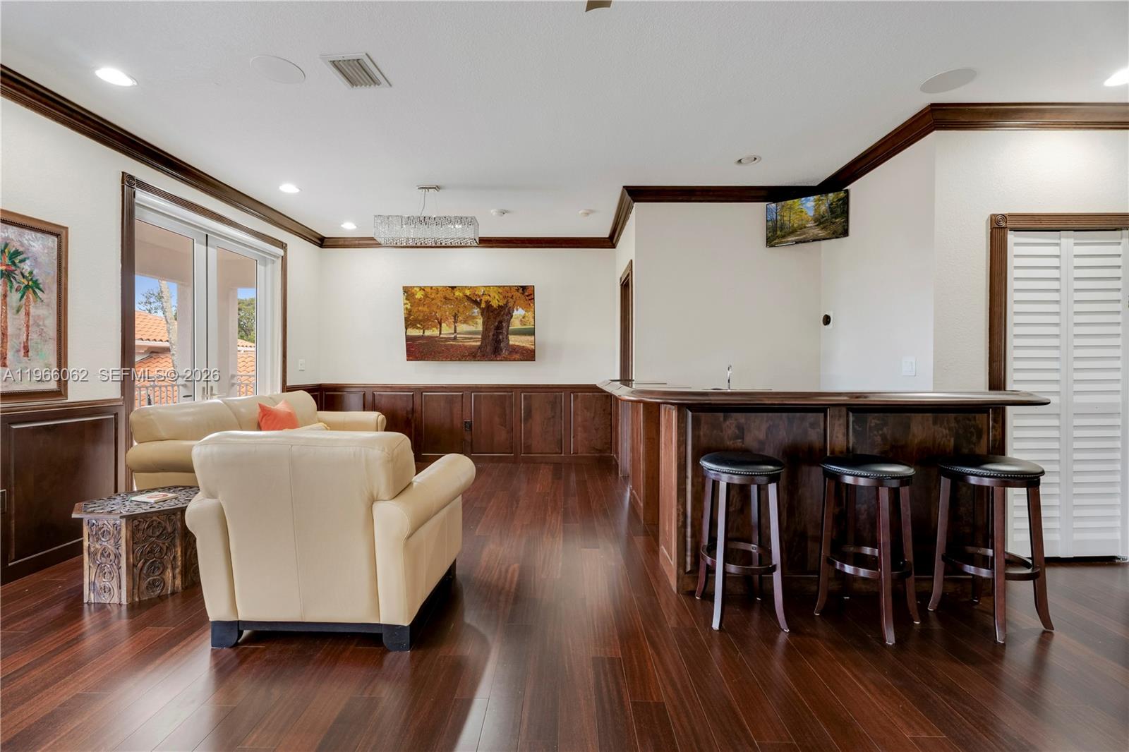 6235 Rolling Rd Dr Pinecrest, FL 33156