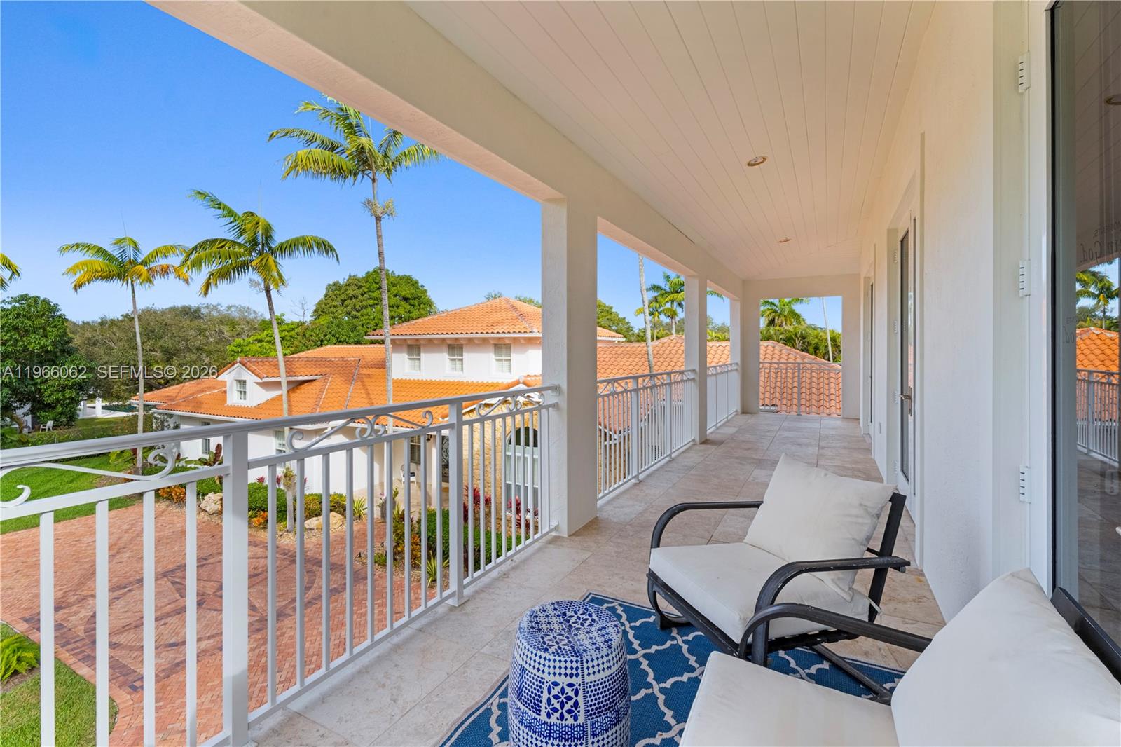 6235 Rolling Rd Dr Pinecrest, FL 33156