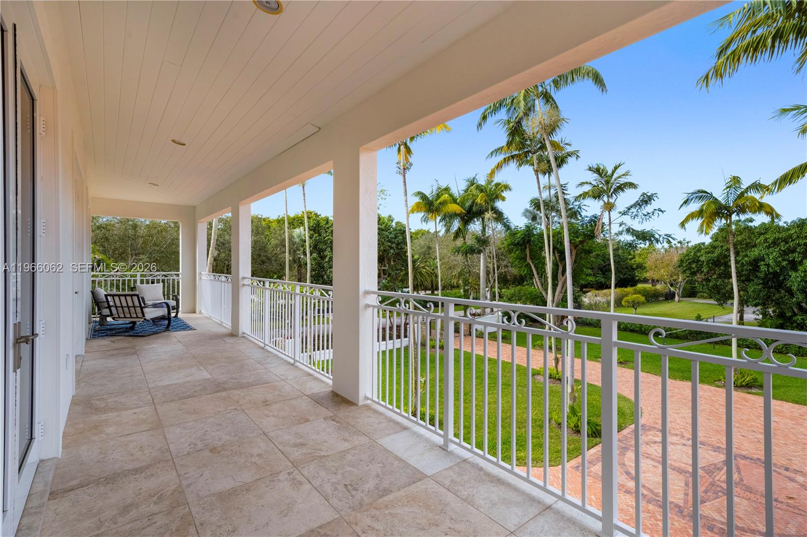 6235 Rolling Rd Dr Pinecrest, FL 33156