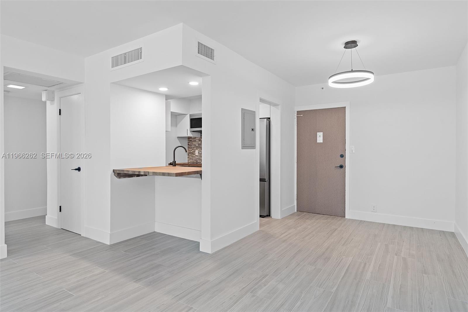 1200 West Ave #521 Miami Beach, FL 33139