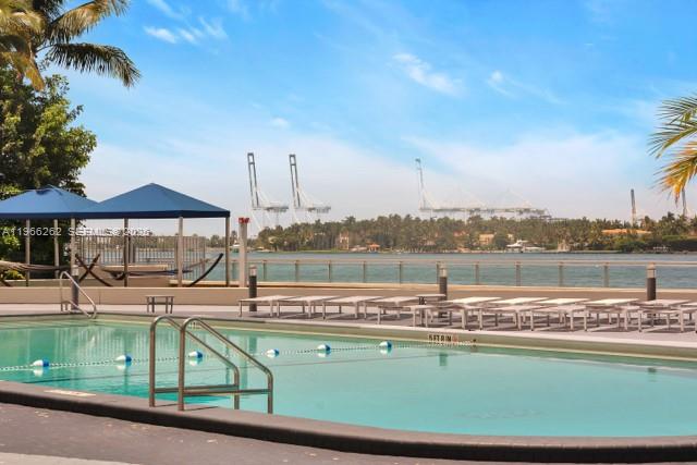 1200 West Ave #521 Miami Beach, FL 33139