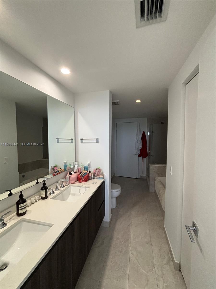 image Aria on the Bay9