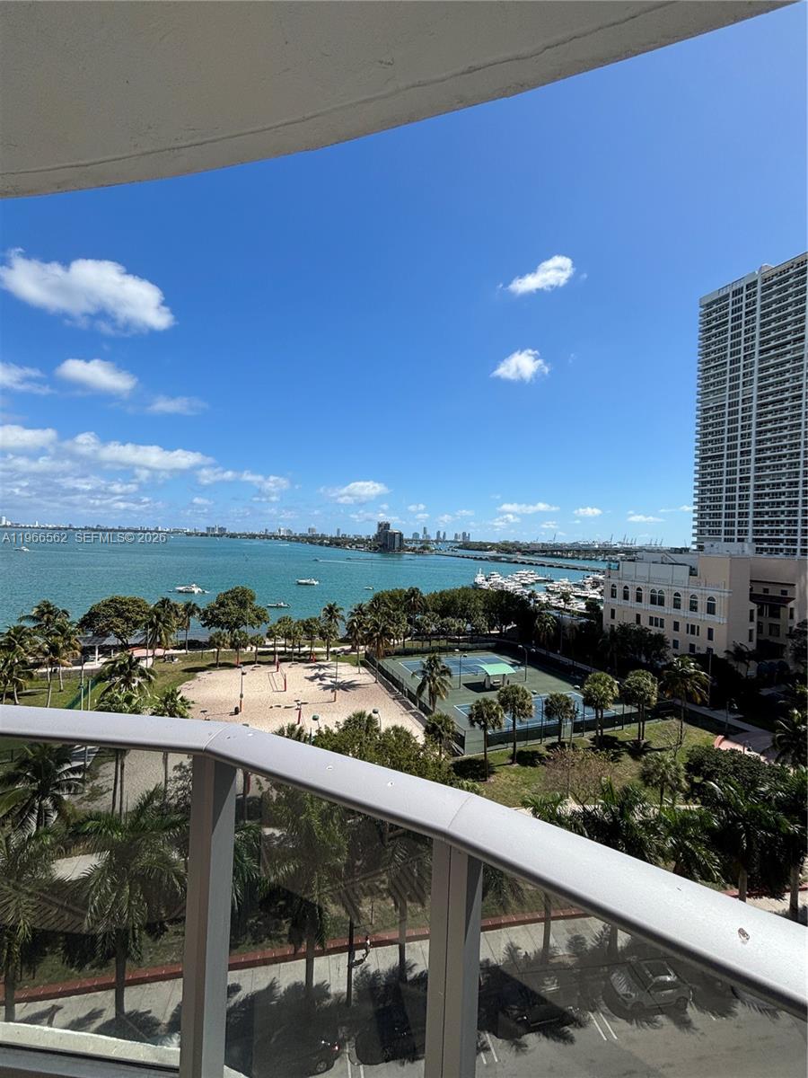 image Aria on the Bay14