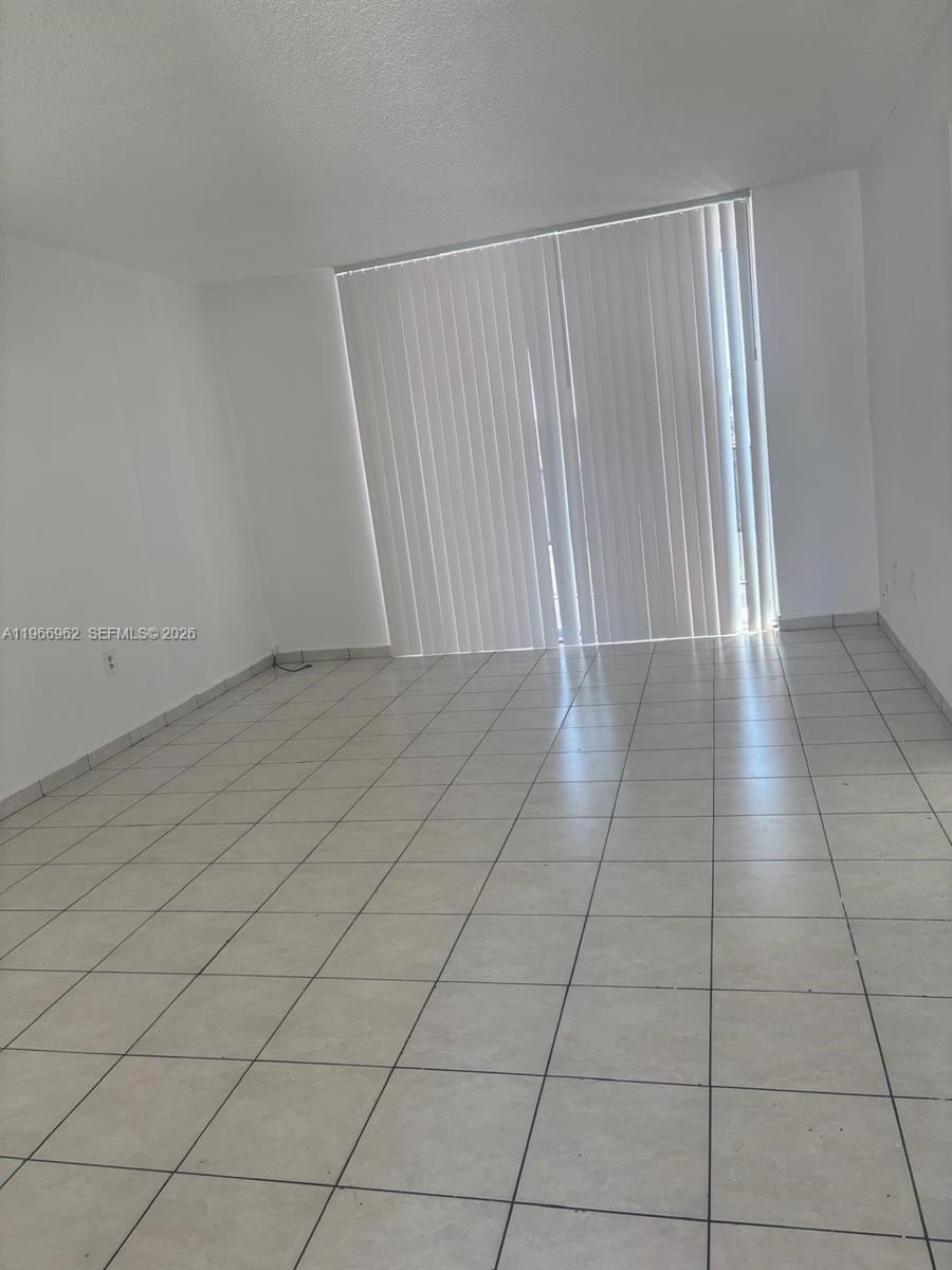 19715 SW 114th Ave #352