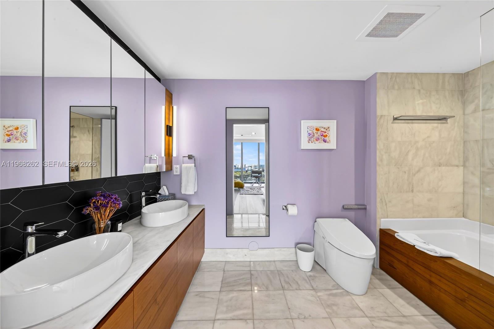 image Blue on the Bay10