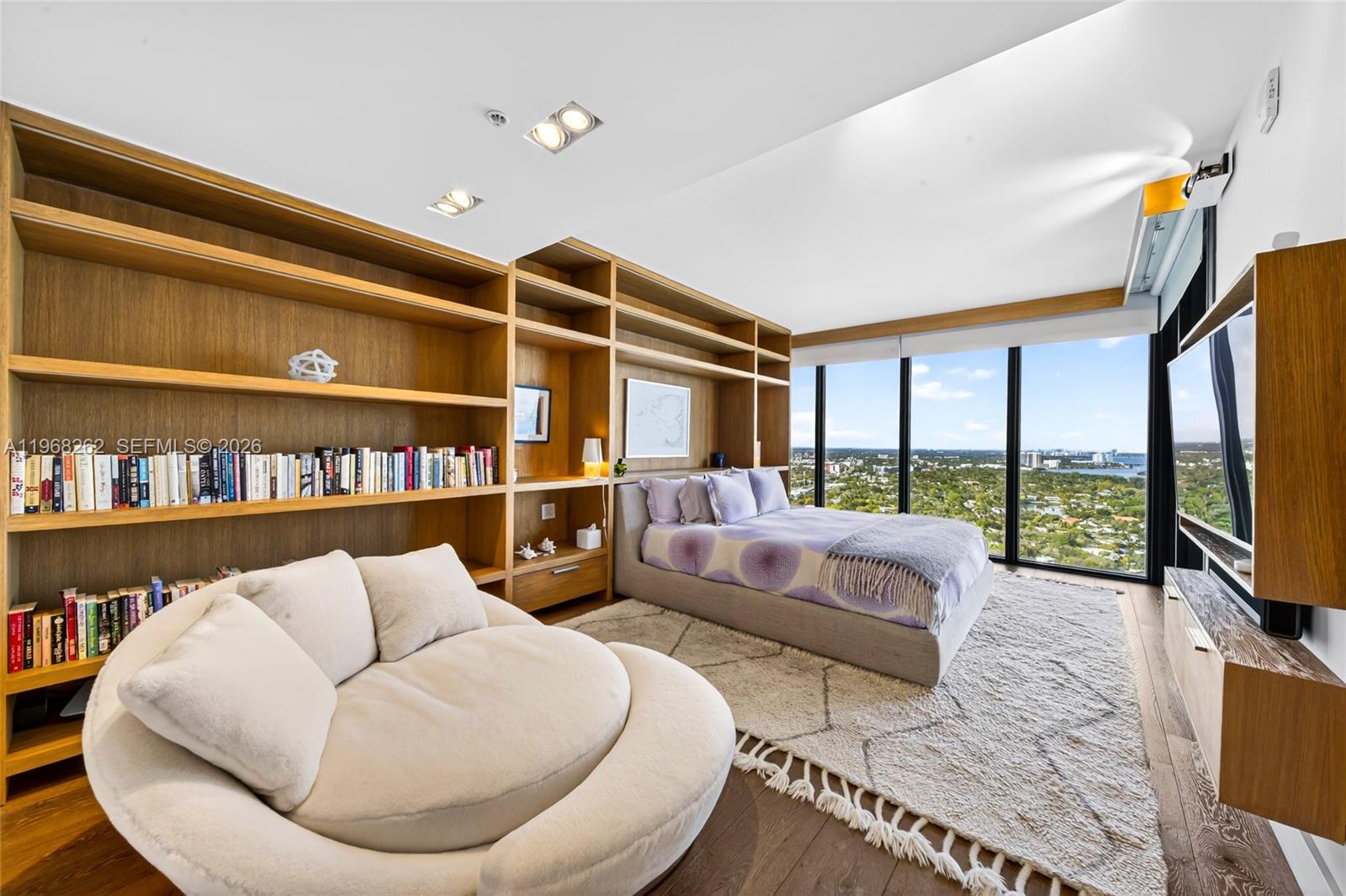 image Blue on the Bay18