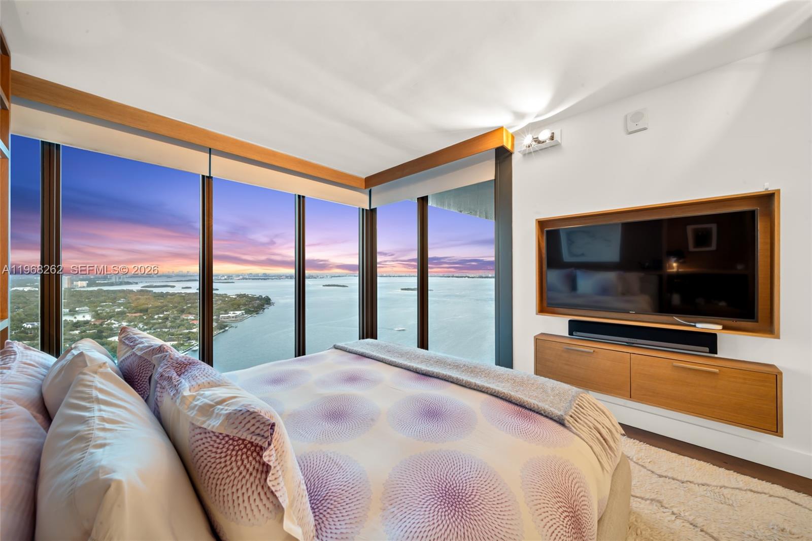 image Blue on the Bay20