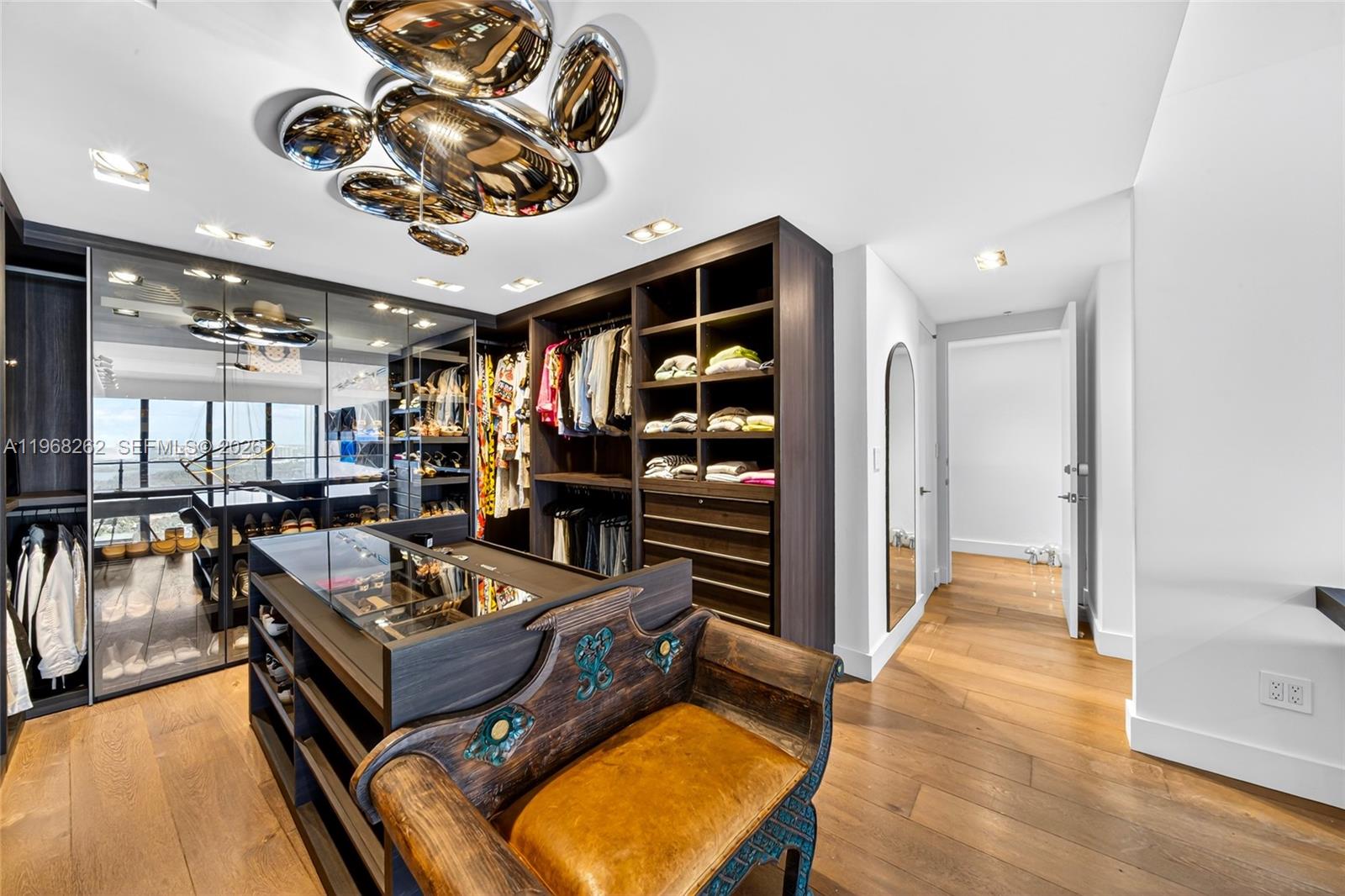 image Blue on the Bay27