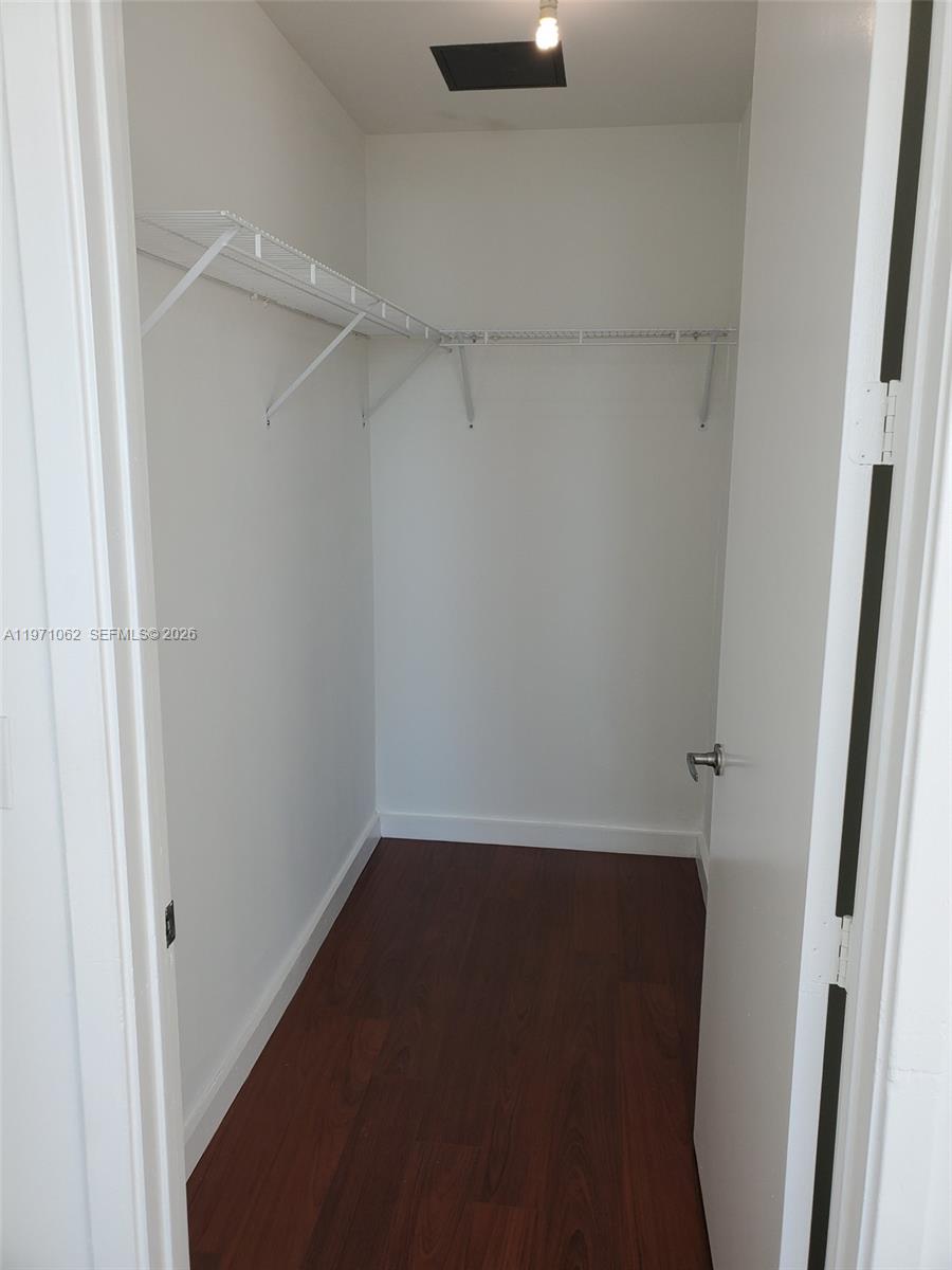 image Edgewater Lofts27