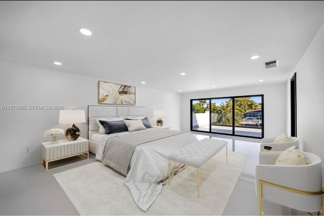 406 Holiday Dr Hallandale Beach, FL 33009