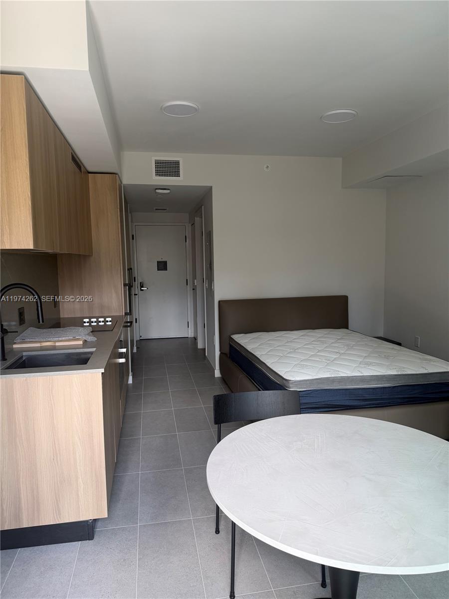 image 501 FIRST Residences17