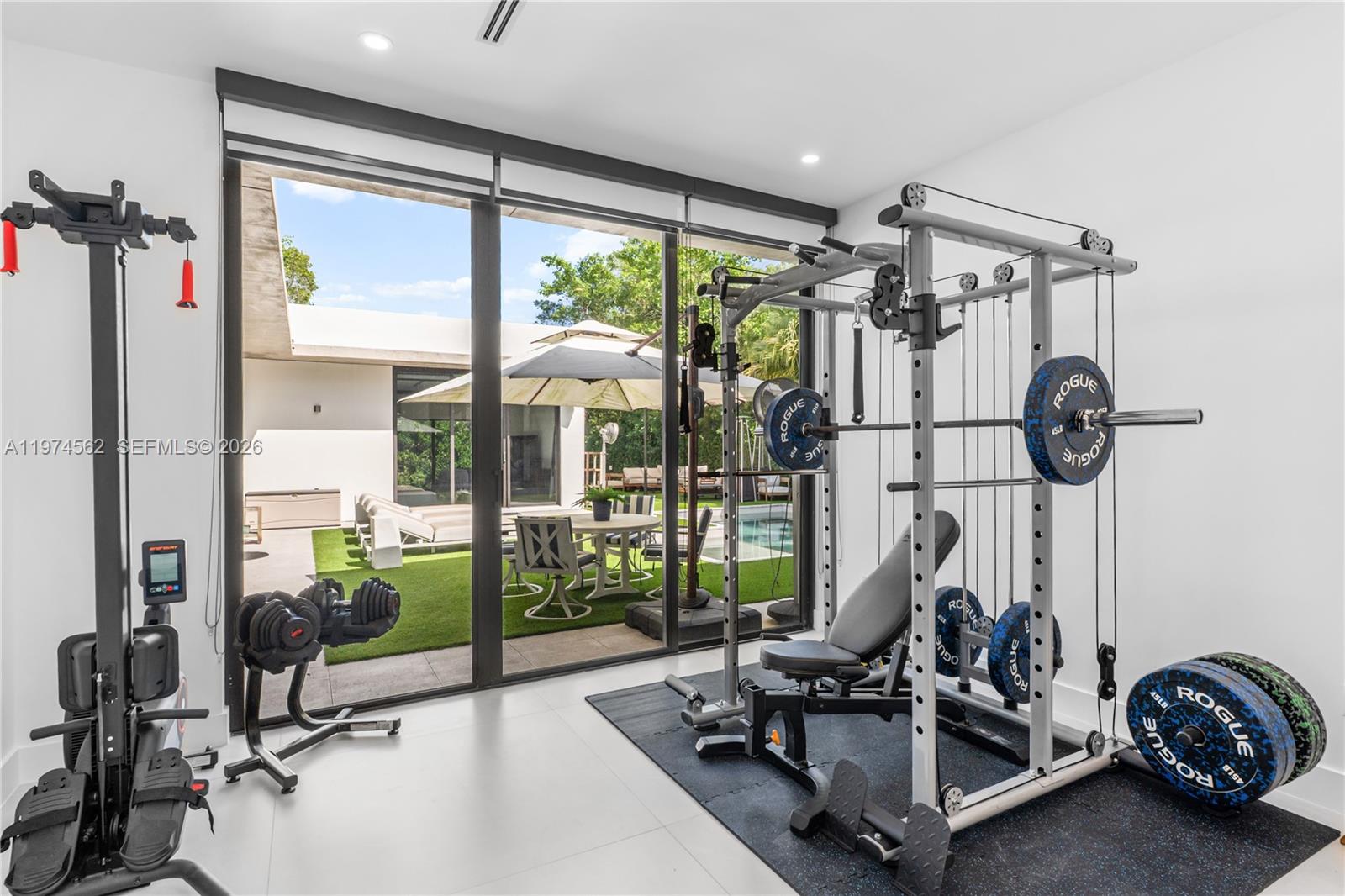 1845 NE 124th St North Miami, FL 33181