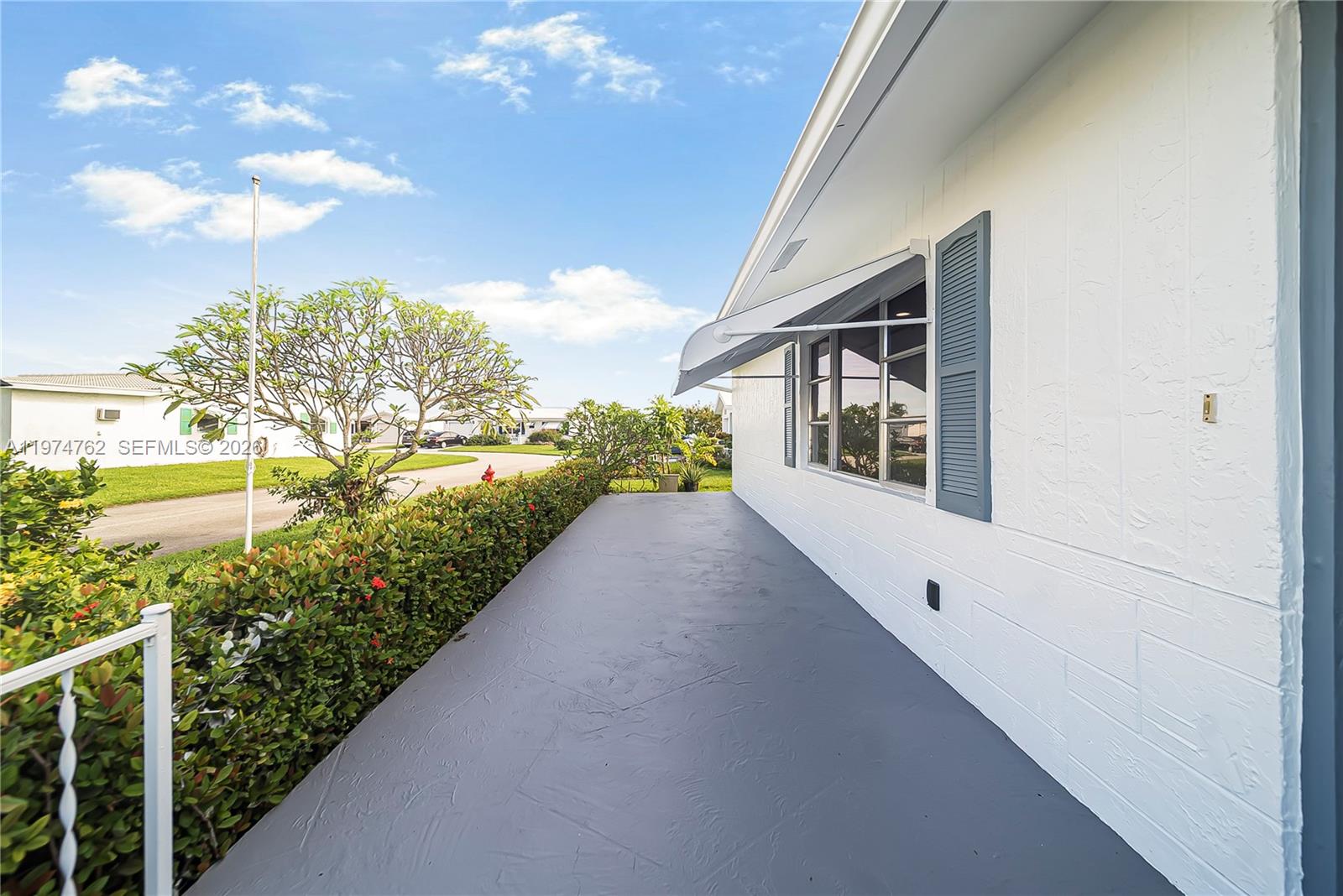 2106 Alfred Dr Boynton Beach, FL 33426