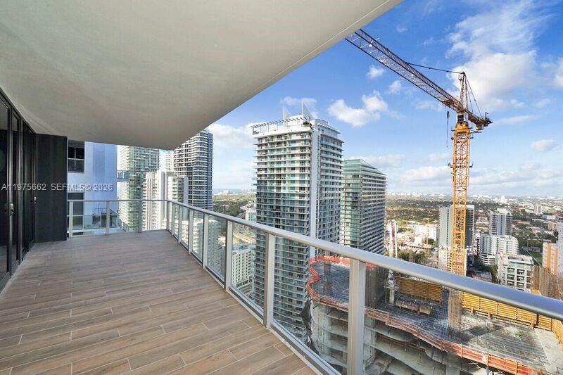 image 1010 Brickell27