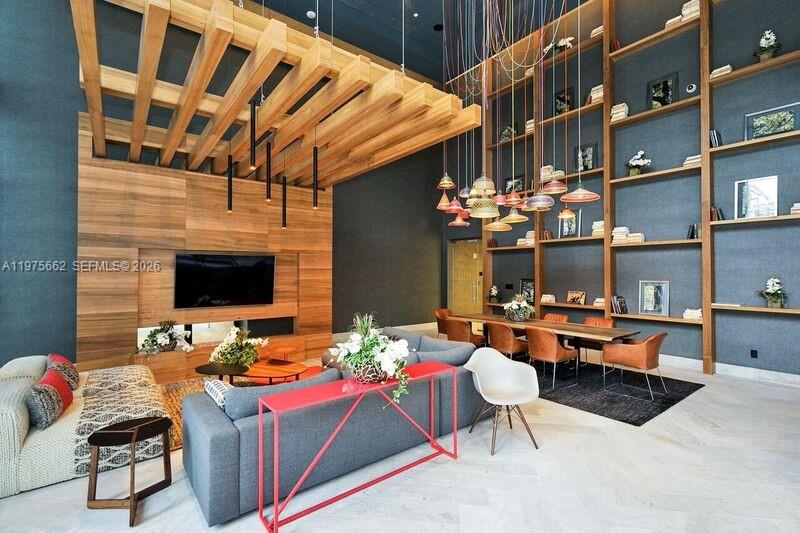 image 1010 Brickell47