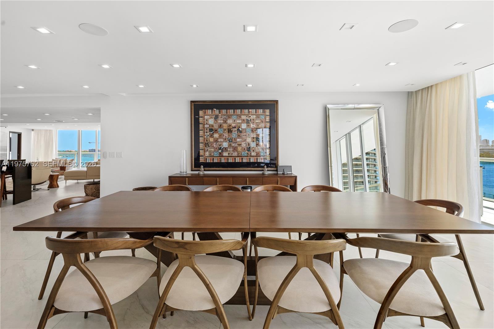 450 Alton Rd #901-902 Miami Beach, FL 33139