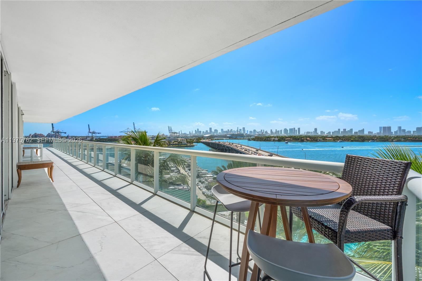 450 Alton Rd #901-902 Miami Beach, FL 33139