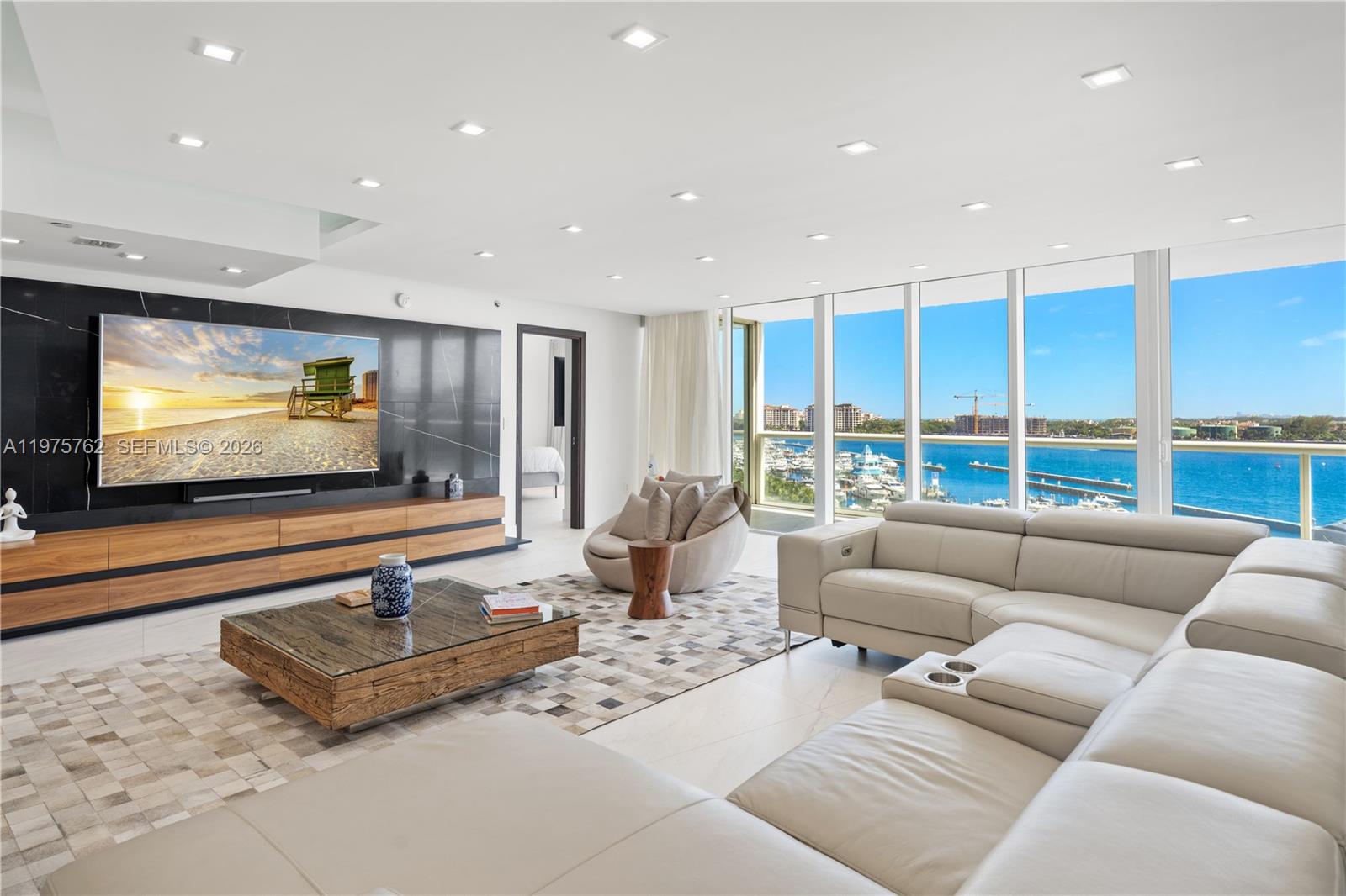 450 Alton Rd #901-902 Miami Beach, FL 33139