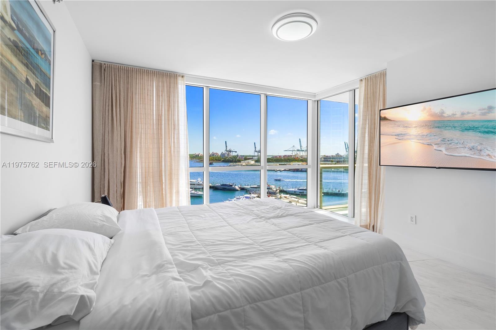 450 Alton Rd #901-902 Miami Beach, FL 33139