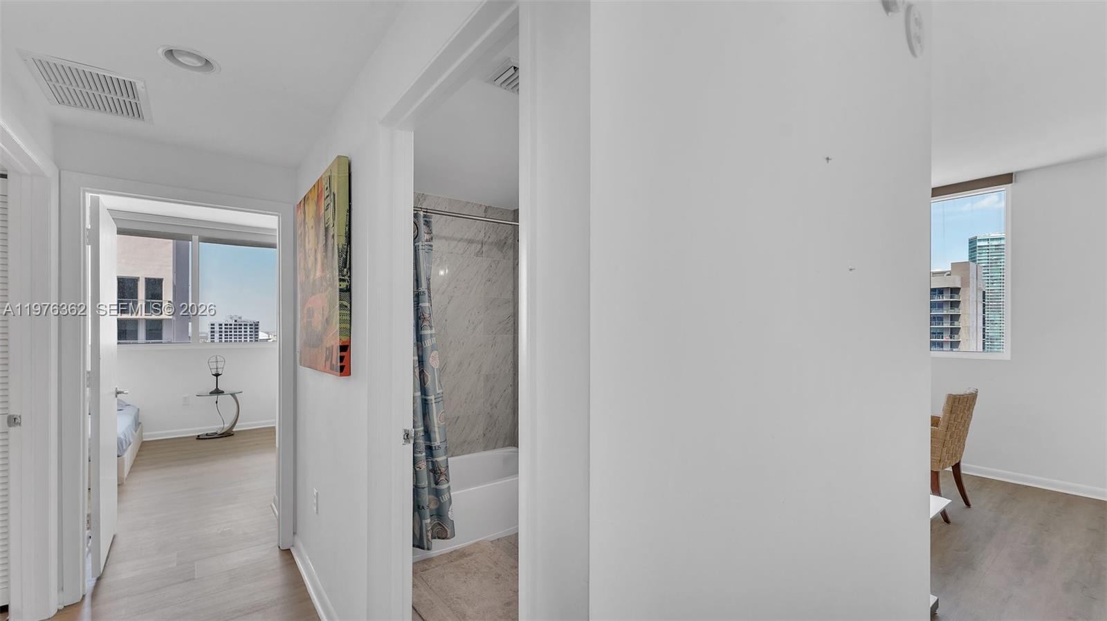 253 NE 2nd St #2902 Miami, FL 33132