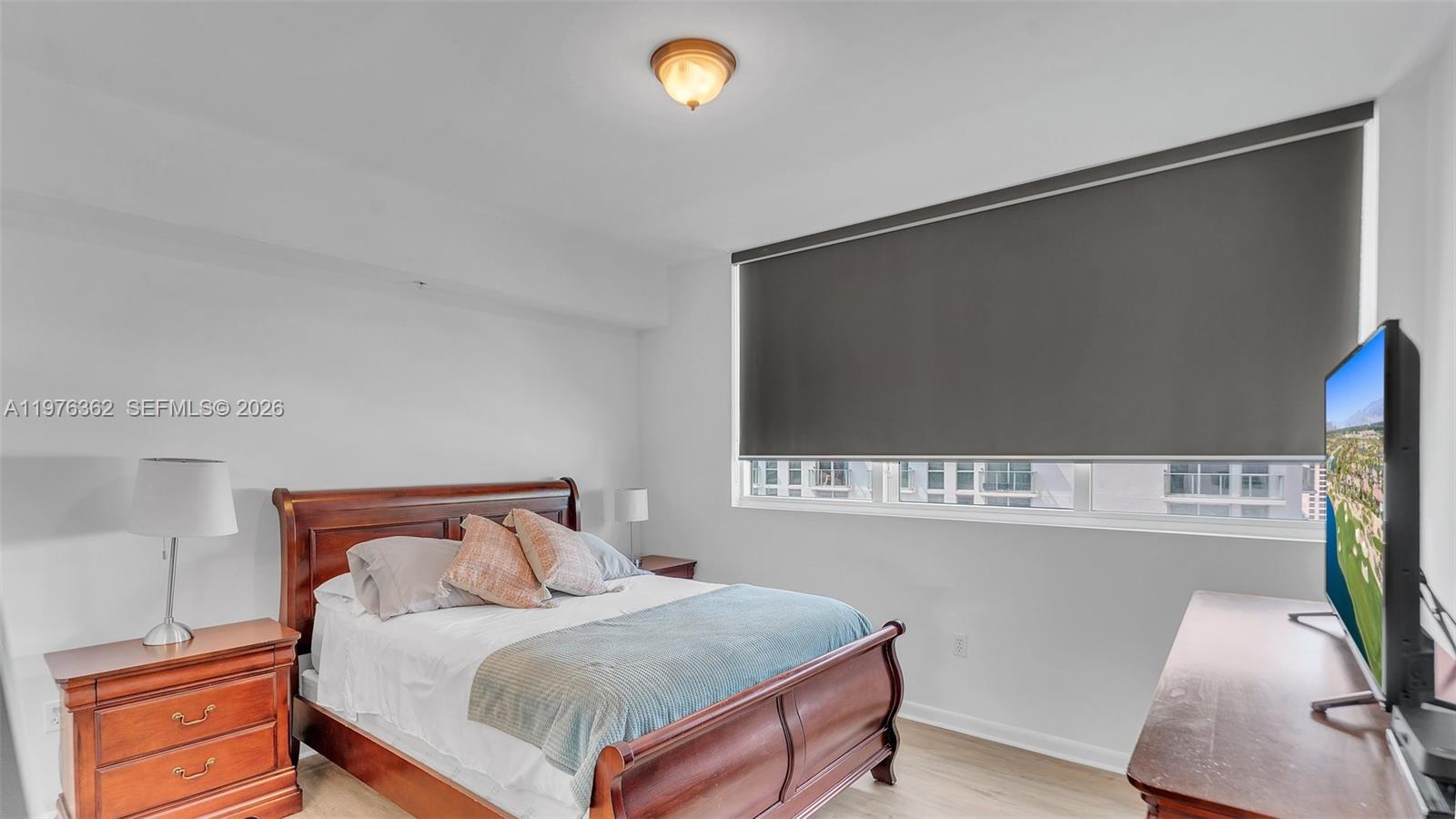 253 NE 2nd St #2902 Miami, FL 33132