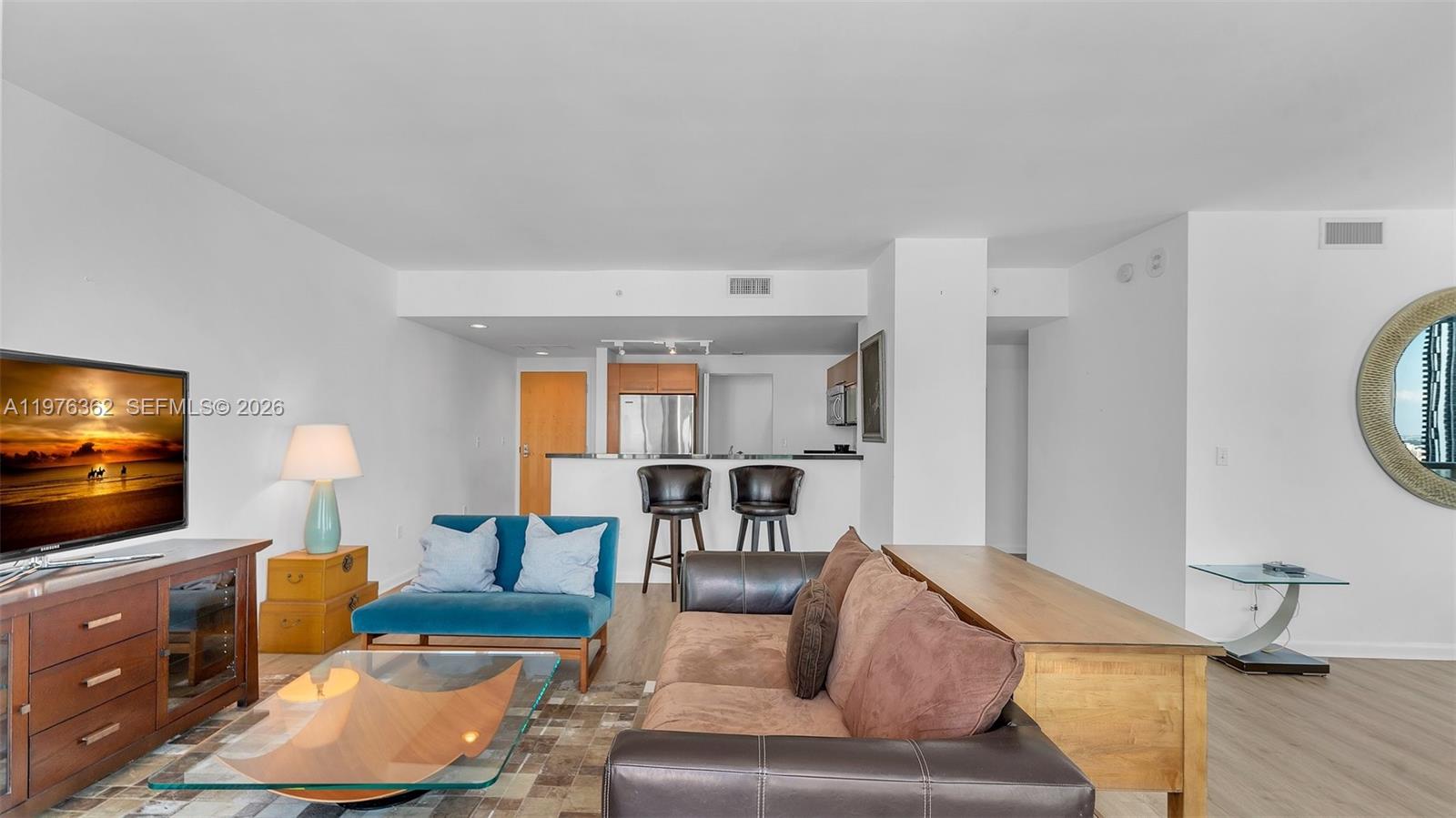 253 NE 2nd St #2902 Miami, FL 33132